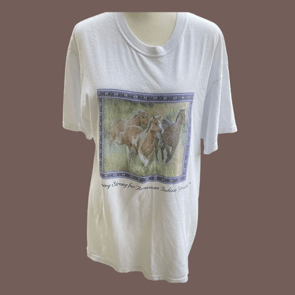 VintageβJerzees Short Sleeve Crewneck Horses Print Casual White Tee Size L